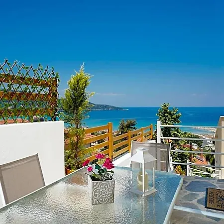 Inroy Sea View Апарт-отель 4*
