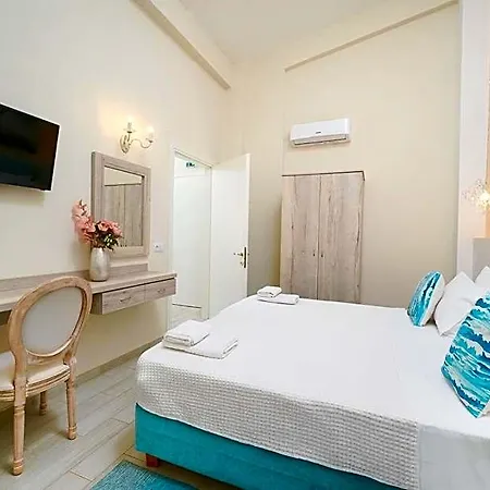 Inroy Sea View 4* لايميناس