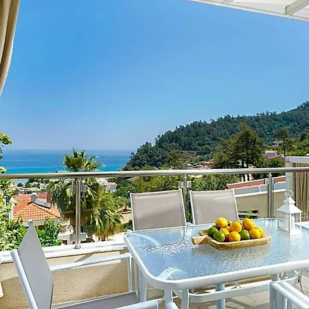 Inroy Sea View فندق لايميناس